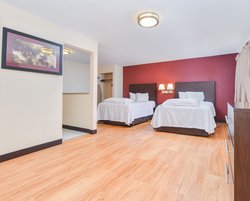  - Red Roof Plus+ Inn & Suites Guilford - I-95, Exit 57