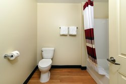  - Red Roof Inn Bakersfield