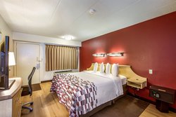  - Red Roof Inn Plymouth - I-275, Exit 28