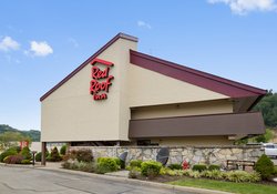  - Red Roof Inn Hurricane - I-64, Exit 39