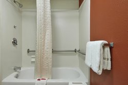  - Red Roof Inn Parkersburg