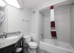  - Red Roof Inn Ames - I-35, Exit 111