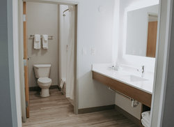 - Holiday Inn Express & Suites Lincoln