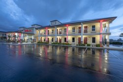  - Red Roof Inn & Suites Calhoun - I-75, Exit 312