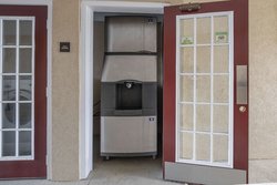  - Red Roof Inn & Suites Calhoun - I-75, Exit 312