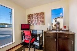  - Red Roof Inn Vincennes