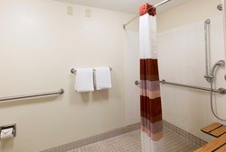  - Red Roof Plus+ Inn & Suites Airport Pittsburgh - I-79, Exit 60