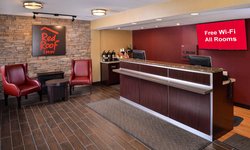  - Red Roof Inn Oak Creek - I-41 & I-94, Exit 319