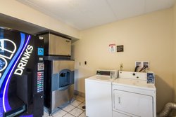  - Red Roof Inn Oak Creek - I-41 & I-94, Exit 319