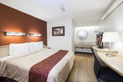  - Red Roof Inn East Louisville - I-64, Exit 15