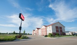  - Red Roof Inn & Suites Dickinson