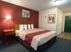 - Red Roof Inn & Suites Dickinson