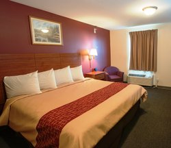  - Red Roof Inn & Suites Dickinson