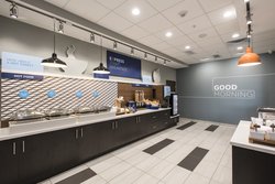  - Holiday Inn Express & Suites North Phoenix - I-17, Exit 218