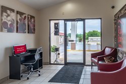  - Red Roof Inn Buffalo - I-45, Exit 178