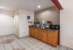  - Red Roof Inn Buffalo - I-45, Exit 178