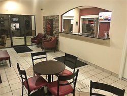  - Red Roof Inn Buffalo - I-45, Exit 178