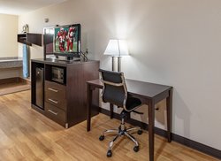  - Red Roof Inn Buffalo - I-45, Exit 178