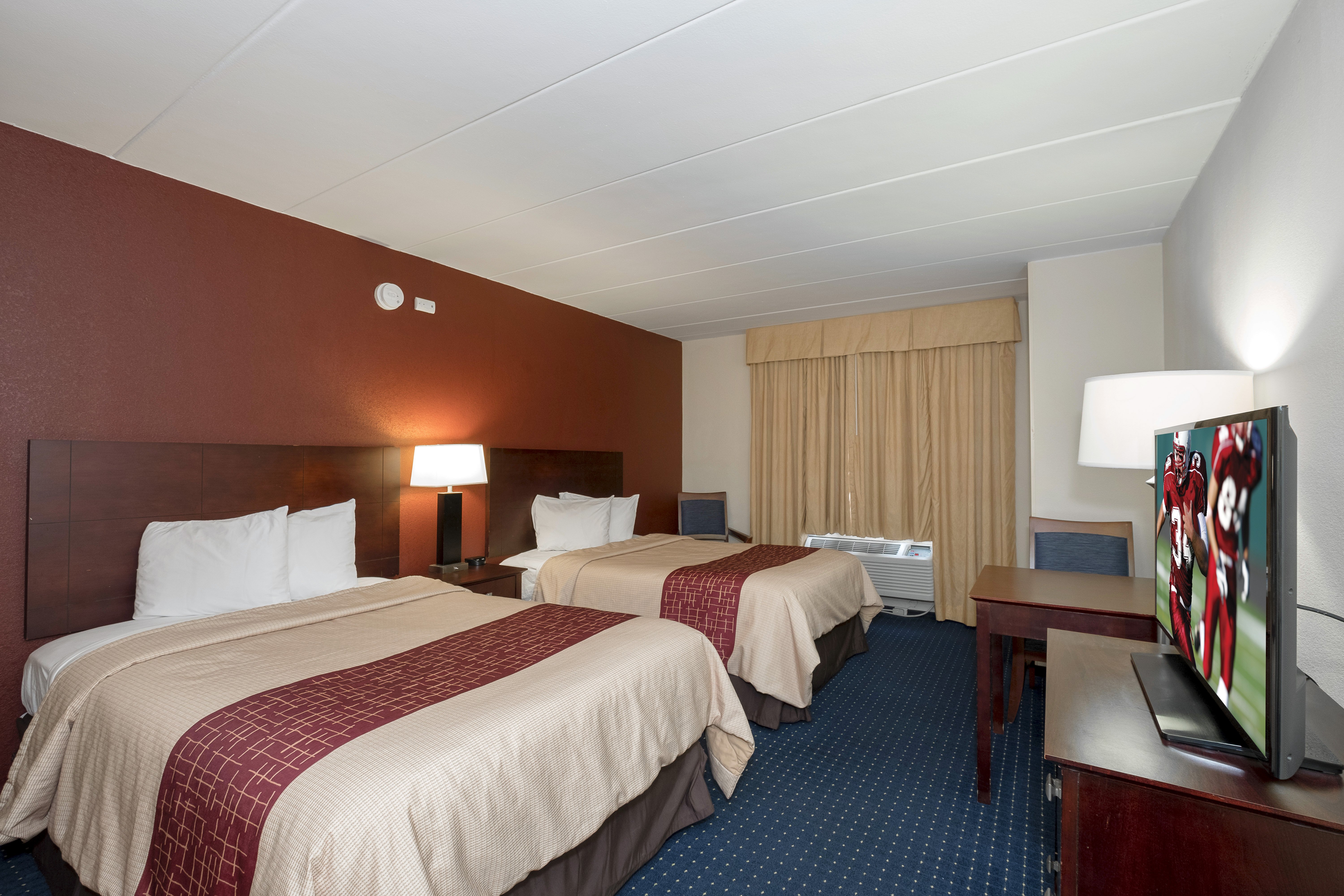 RED ROOF ANNAPOLIS-guestroom-Standard Double.jpg