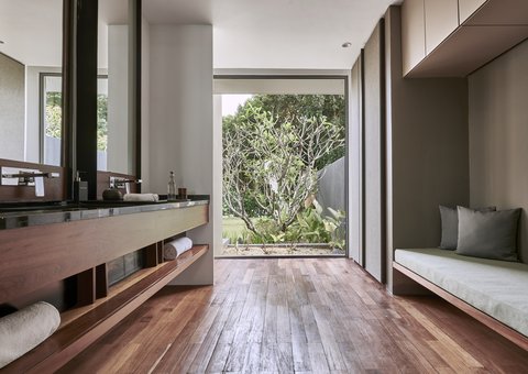 1 Bedroom Double View Bathroom