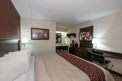  - Red Roof Inn Maumee - I-80 & I-90, Exit 59