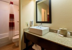  - Red Roof Inn Washington - I-70, Exit 15