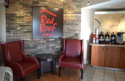  - Red Roof Inn Madison - I-39, I-90 & I-94, Exit 135