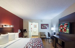  - Red Roof Inn Madison - I-39, I-90 & I-94, Exit 135