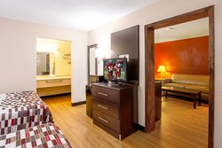  - Red Roof Inn Battle Creek - I-94, Exit 97