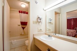  - Red Roof Inn Battle Creek - I-94, Exit 97