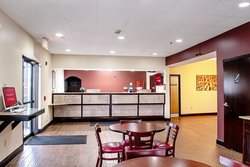  - Red Roof Inn & Suites Franklin - I-75, Exit 32