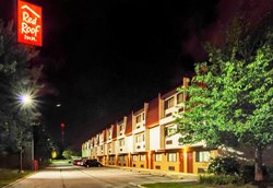  - Red Roof Inn Middleburg Heights - I-71, Exit 235