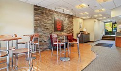 - Red Roof Inn Middleburg Heights - I-71, Exit 235