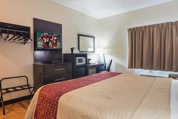  - Red Roof Inn & Suites Lake Orion