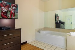  - Red Roof Inn & Suites Lake Orion