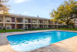  - Red Roof Inn Temple