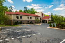  - Red Roof Inn Hendersonville - I-26, Exit 49