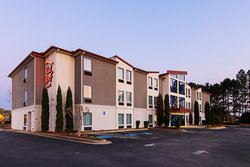  - Red Roof Inn Locust Grove - I-75, Exit 212