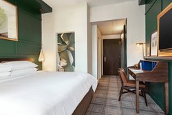  - Glenn Hotel Atlanta - I-75 & I-85, Exit 249C & 249D