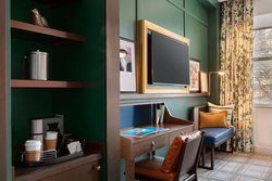  - Glenn Hotel Atlanta - I-75 & I-85, Exit 249C & 249D