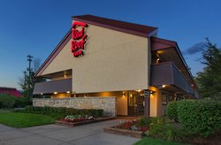  - Red Roof Inn West Warren - I-696, Exit 20
