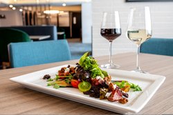  - Holiday Inn Waterfront Kingston