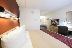  - Red Roof Inn Parsippany - I-80, Exit 45 & 47