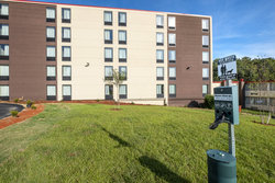  - Red Roof Plus+ Inn University Tuscaloosa - I-20 & I-59, Exit 76