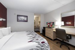  - Red Roof Inn Winchester - I-81, Exit 313