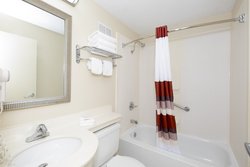  - Red Roof Inn North Columbus - I-71, Exit 117