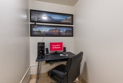  - Red Roof Inn Etowah