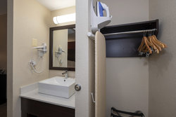 - Red Roof Inn Leesburg