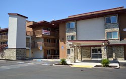  - Red Roof Inn & Suites North Sacramento - I-80, Exits 94A & 95