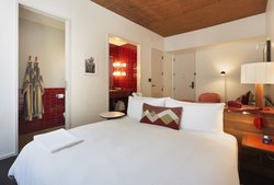  - Hotel Magdalena Austin